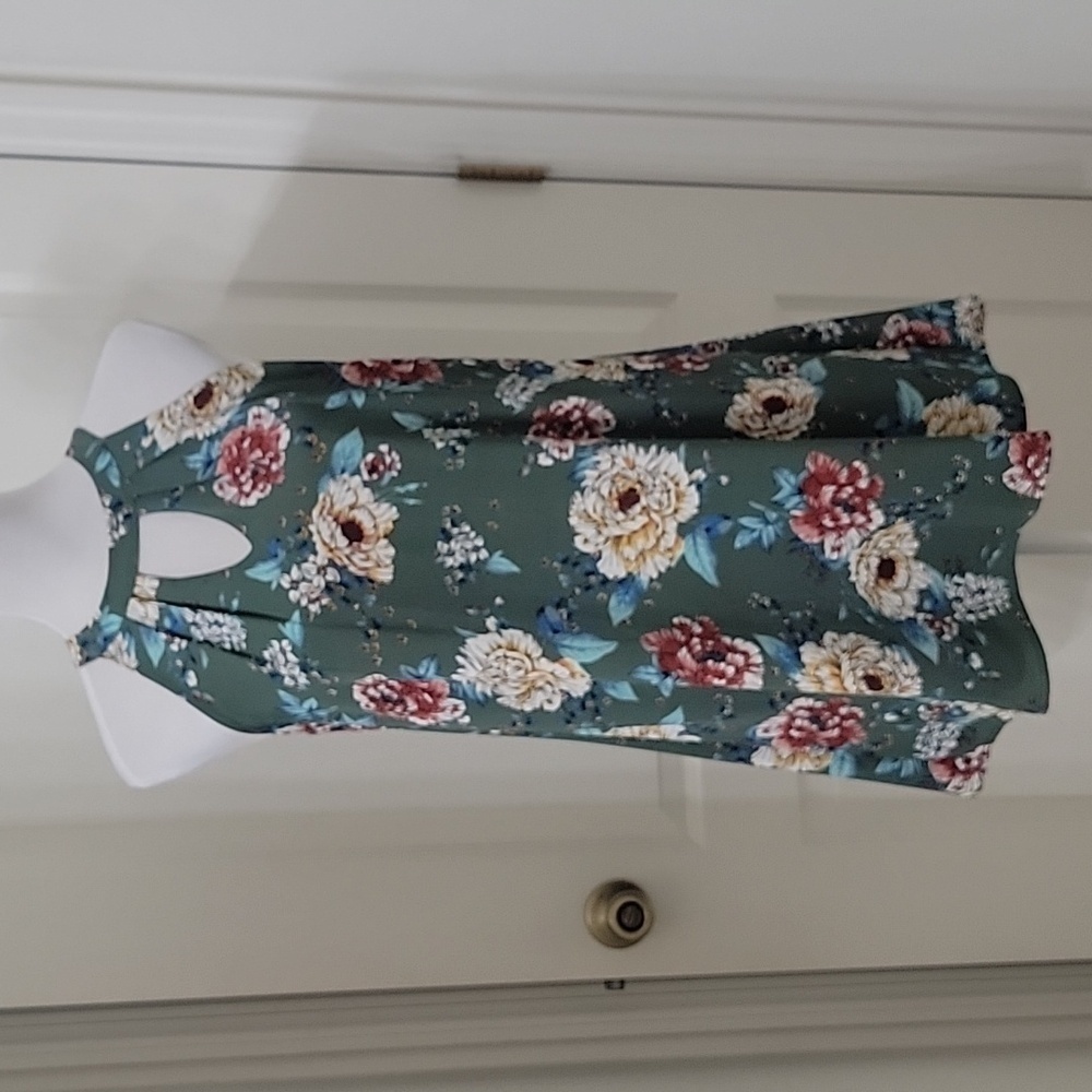 As U Wish Size XS Green Floral Print Casual A Line Mini Dress, Exc. Used Cond.